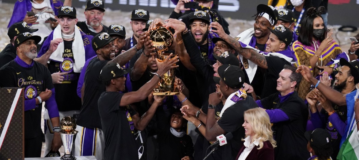 Lakers vence Heat e conquista o décimo sétimo título da NBA!