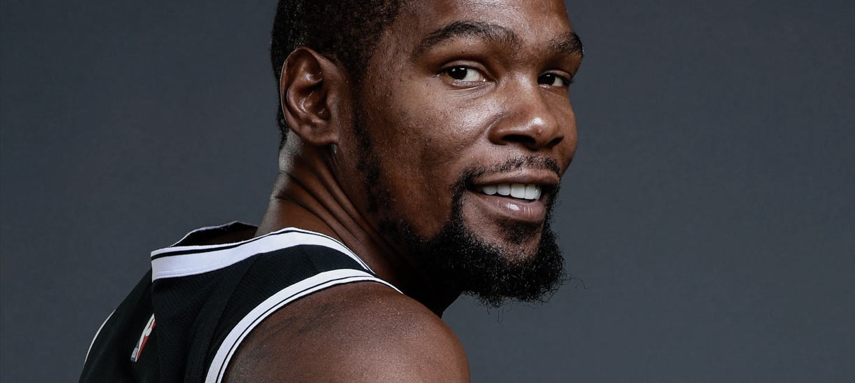 Kevin Durant comenta em post sobre rumor de troca por Chris Paul com o Lakers