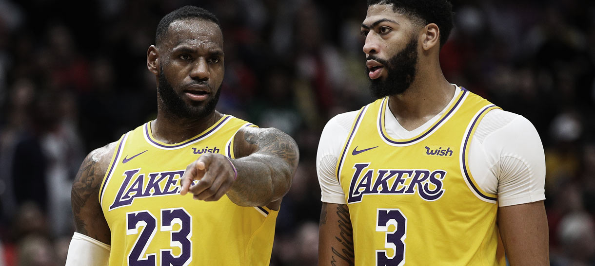 Lakers é o único time com 2 jogadores no top 10 entre os melhores da NBA