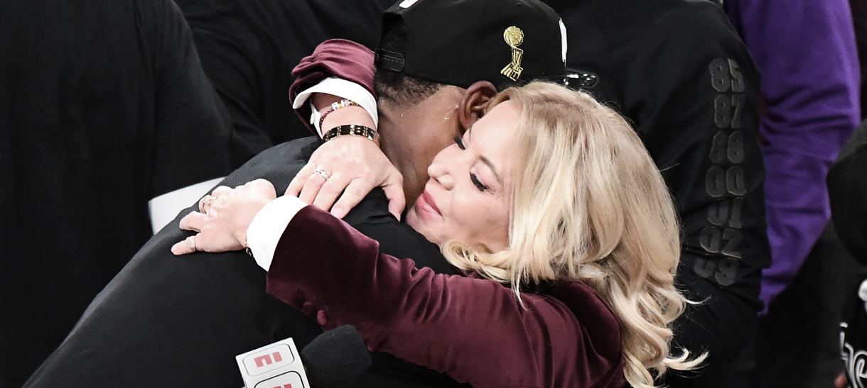 NBA: Jeanie Buss dá forte declaração sobre LeBron James