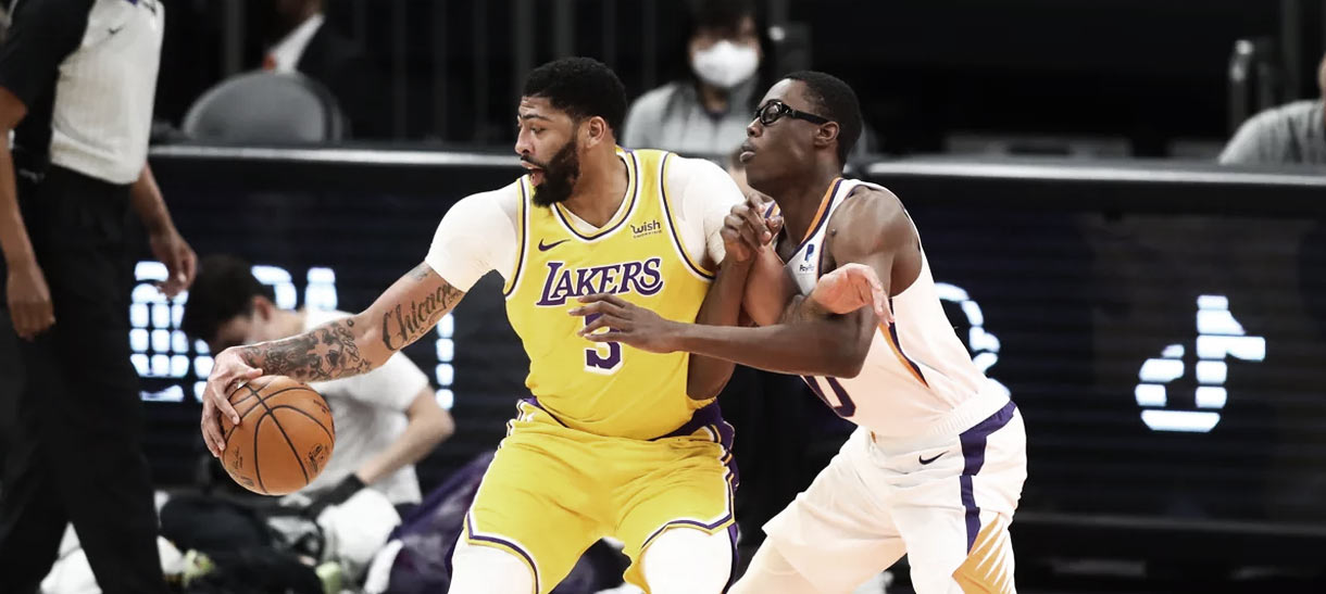 Lakers reage, vence Suns e sai invícto da pré-temporada da NBA