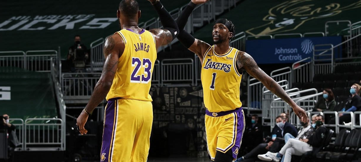 Lebron James e KCP lideram o Lakers na vitória contra o Bucks