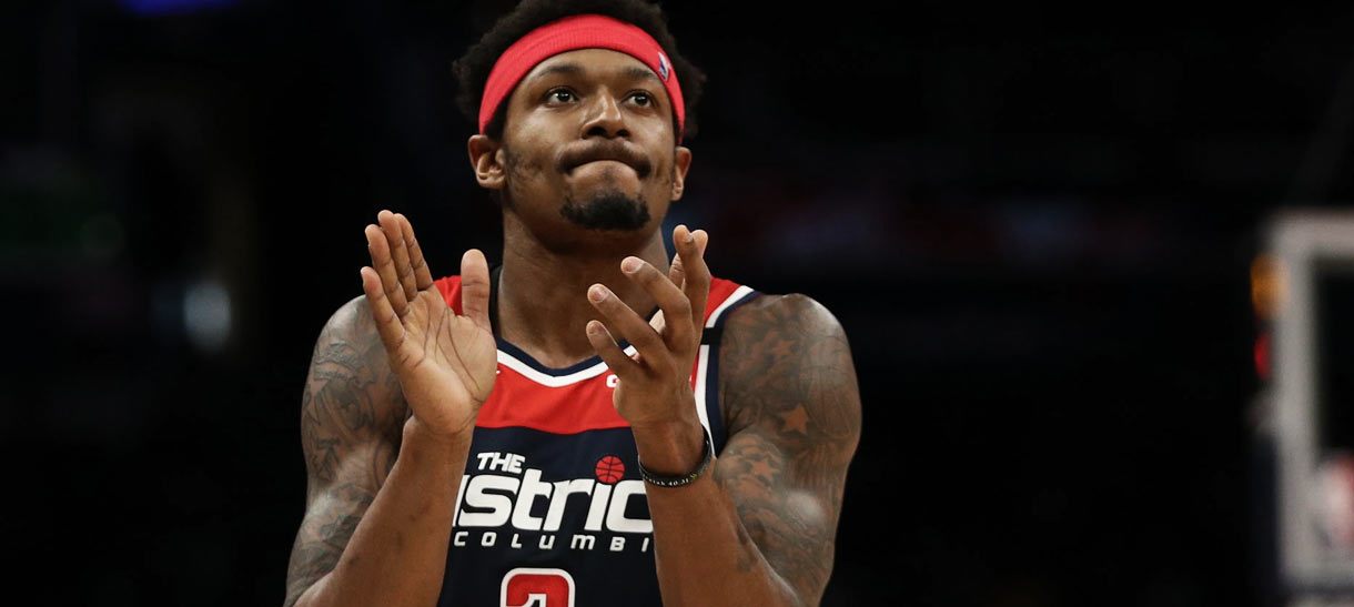 Executivos da NBA avaliam jogadores do Lakers com o início da temporada de trocas