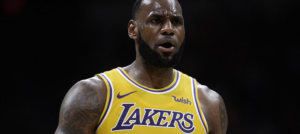 NBA: Analista pede proibição de Twitter após ataques dirigidos a LeBron James