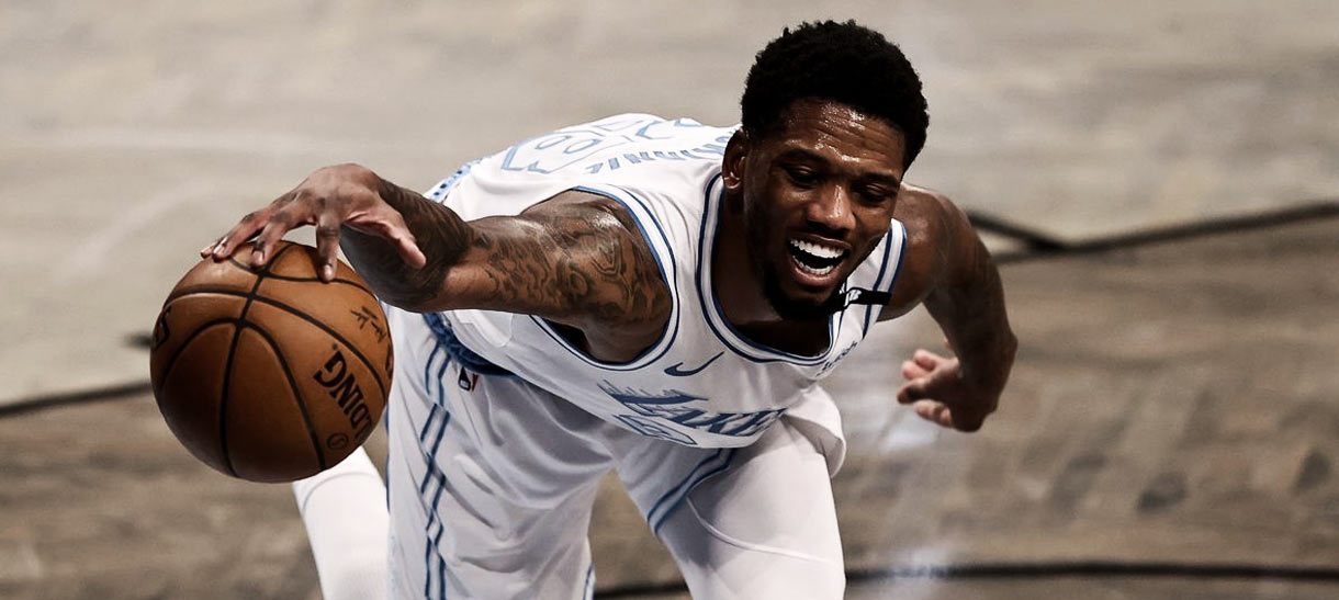 Lakers anuncia mais um jogador afastado pelo protocolo de segurança da NBA contra o Covid-19