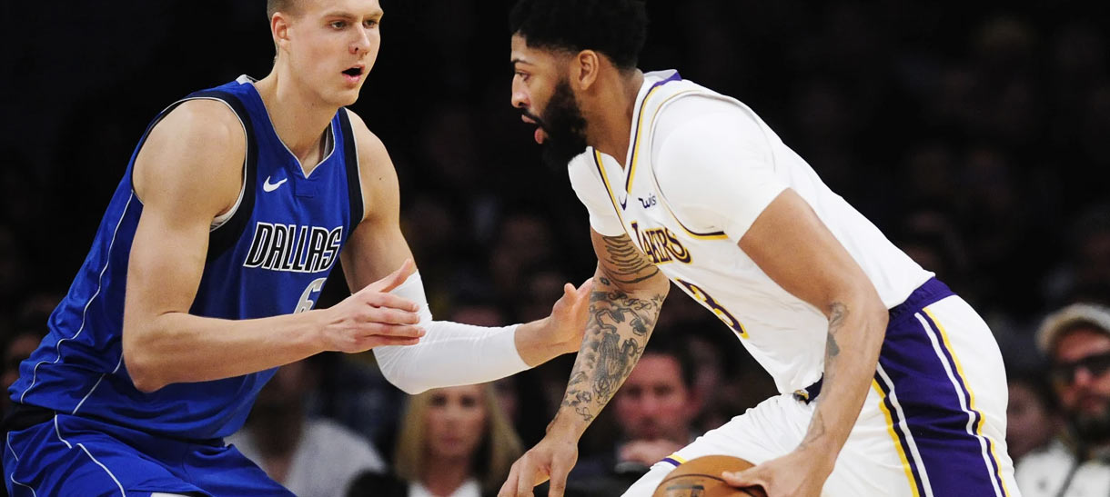 NBA: Lakers visita Mavs com Anthony Davis empolgado para entrar em quadra