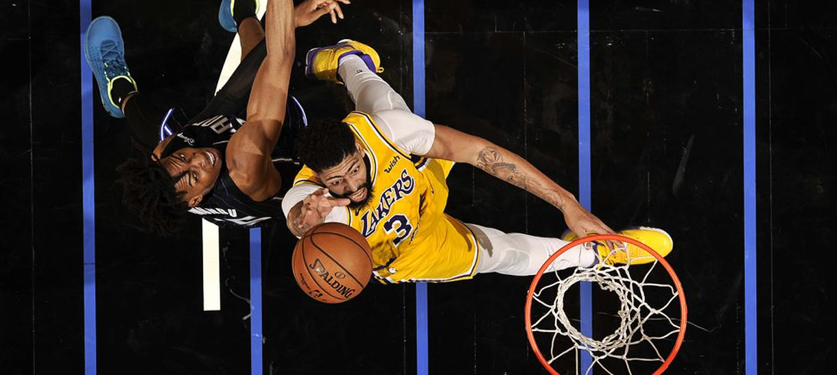 Lakers tem chance de voltar ao caminho das vitórias nesta segunda