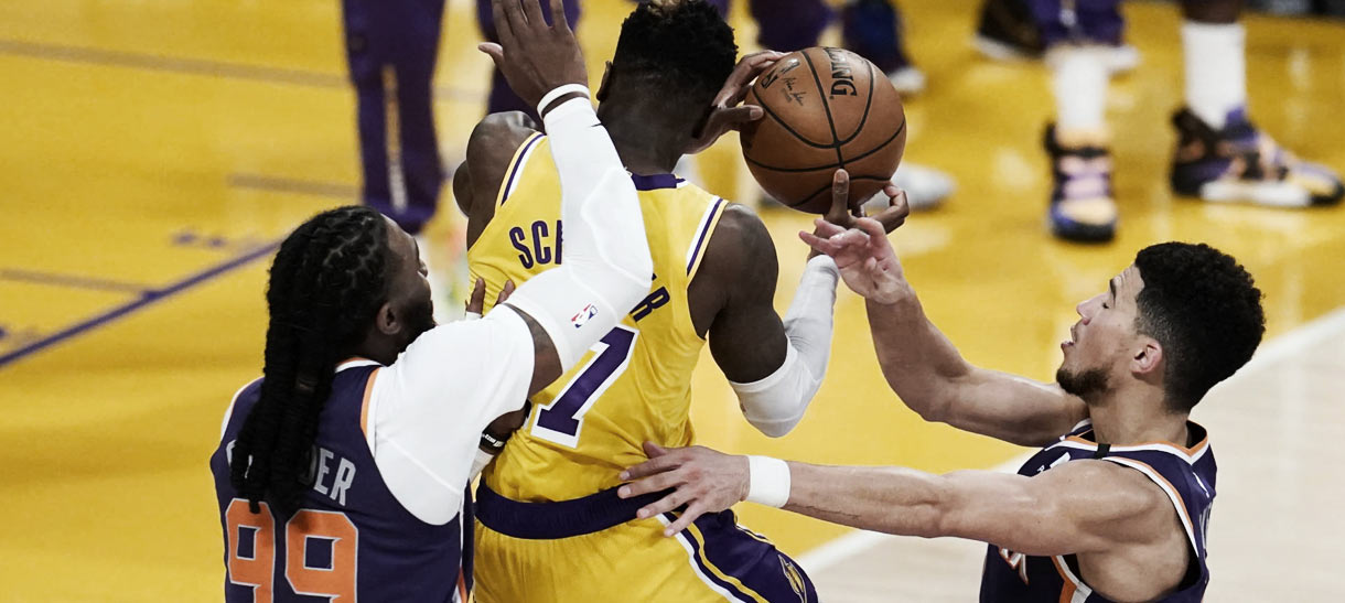 NBA: Anthony Davis dispara contra Devin Booker após lance com Schroder