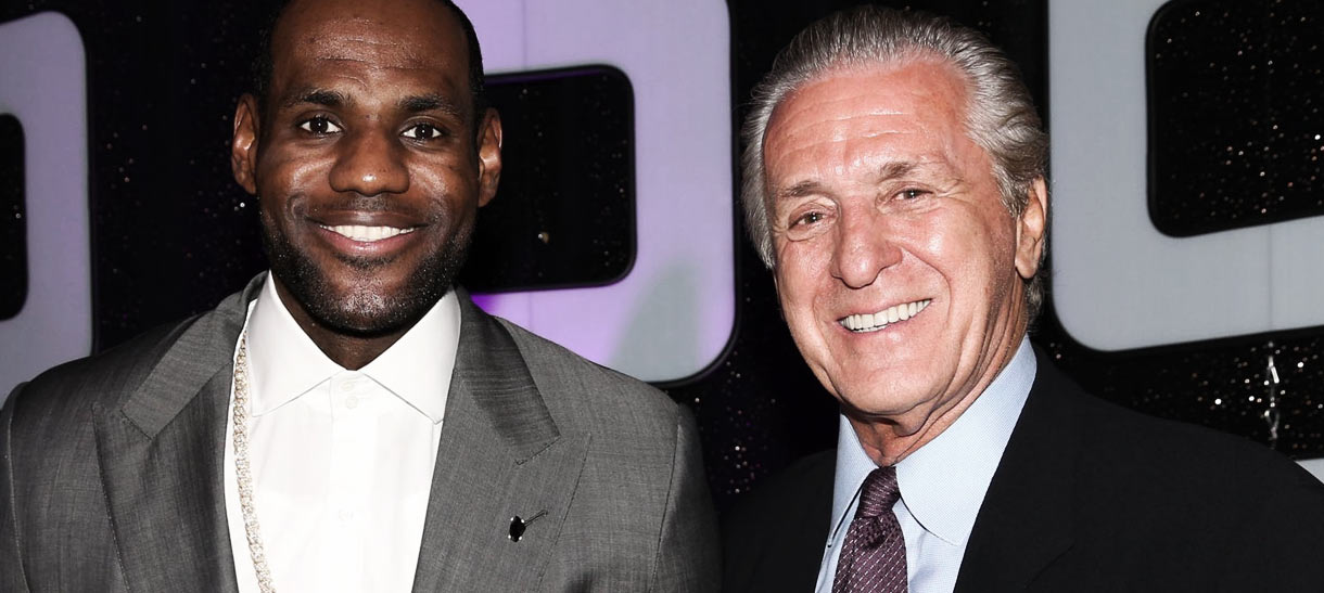 Pat Riley é multado pela NBA por comentários sobre LeBron James