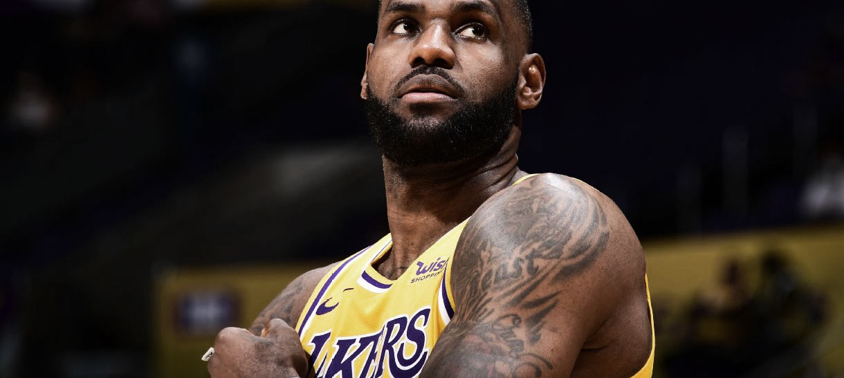 NBA: O real motivo pelo qual LeBron James vai trocar o número de sua camisa