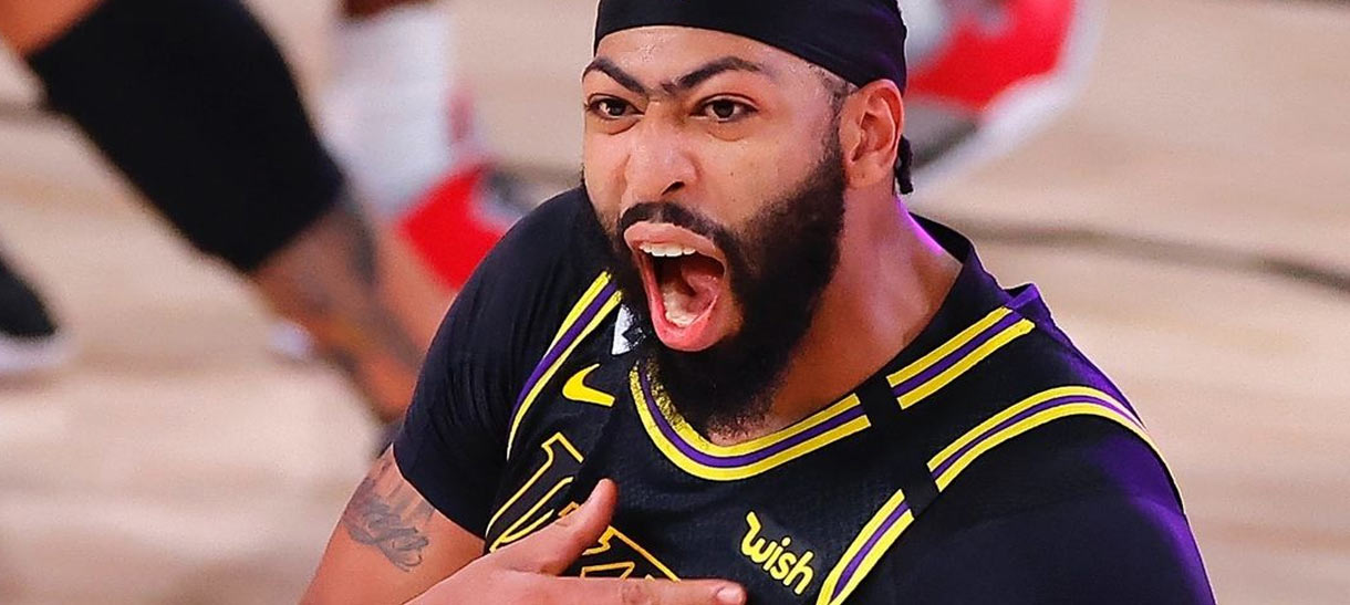 Anthony Davis faz grande anúncio durante transmissão de jogo da WNBA