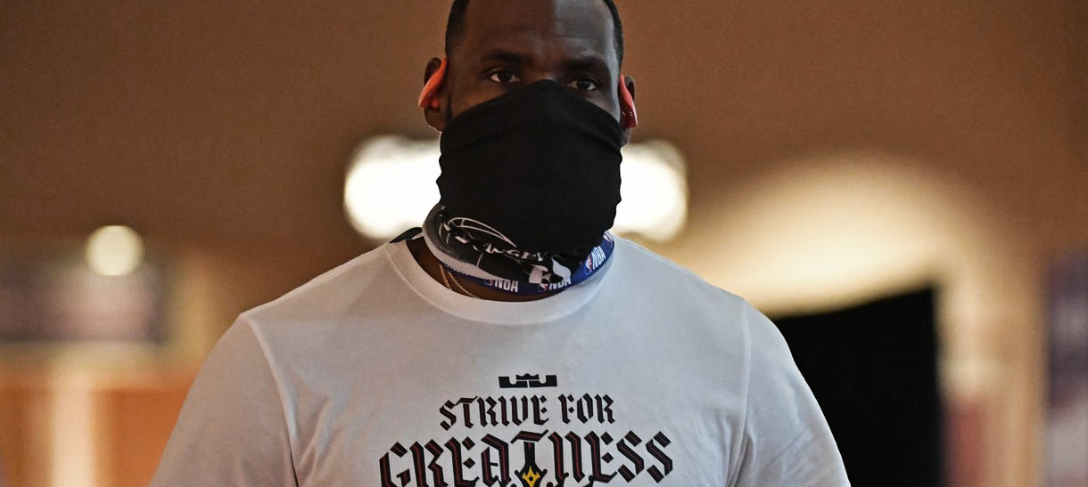 NBA: Estudo mostra que LeBron James recebe quatro vezes mais mensagens abusivas do que qualquer outro atleta no mundo