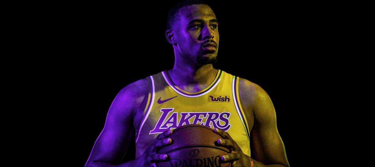 Lakers faz primeiro movimento na offseason para buscar manter seu jovem talento