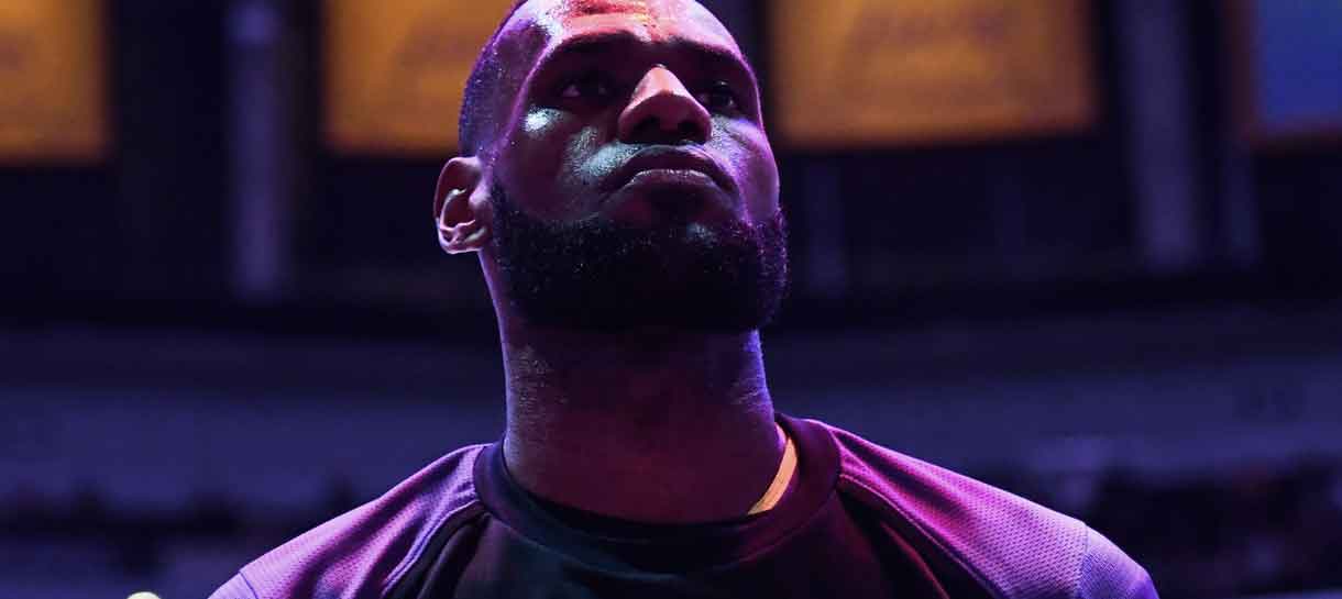 LeBron James reage a tentativa de retorno de Isaiah Thomas a NBA