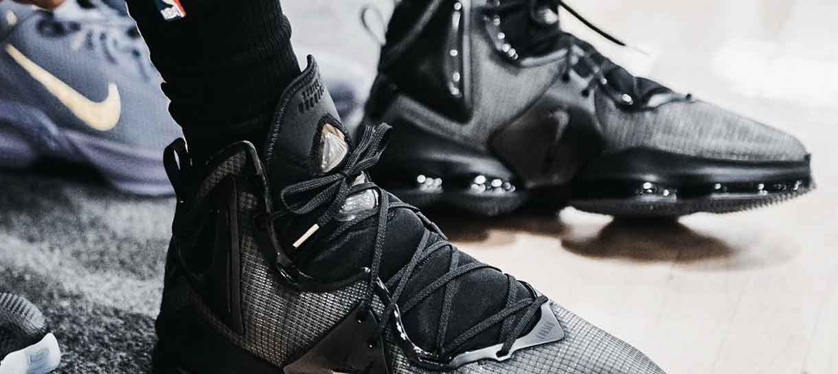 NBA: LeBron James apresenta uma nova versão do Nike LeBron 19