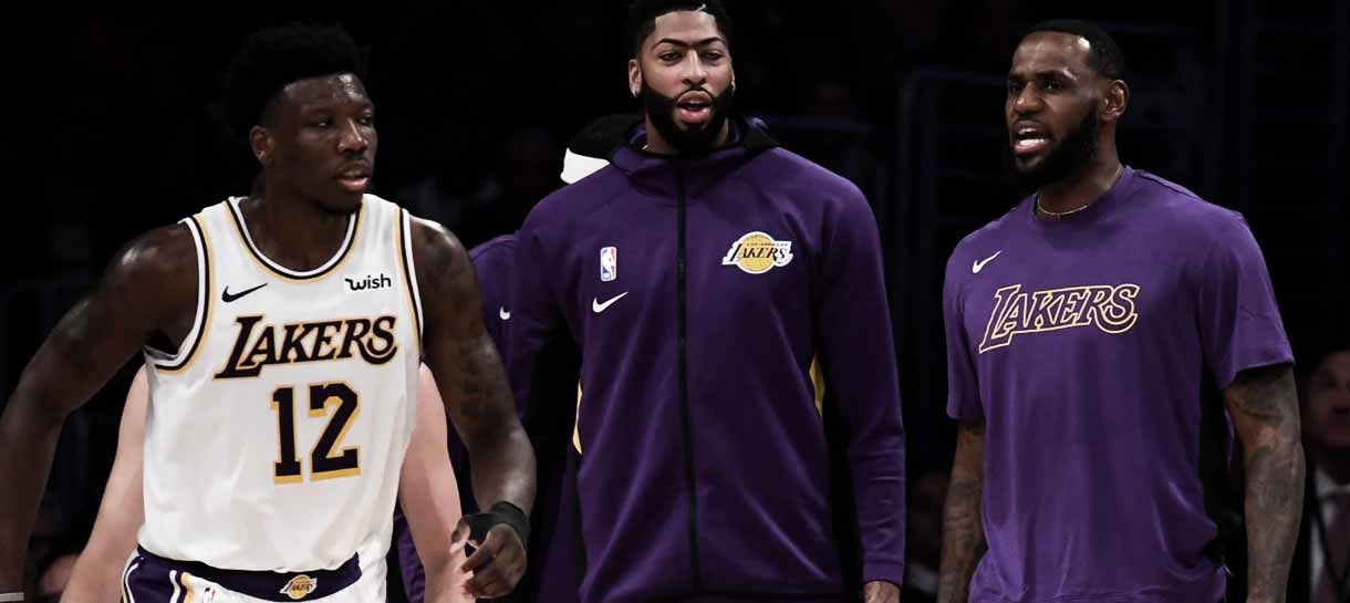 NBA: Ex-pivô do Lakers assina com o Nets