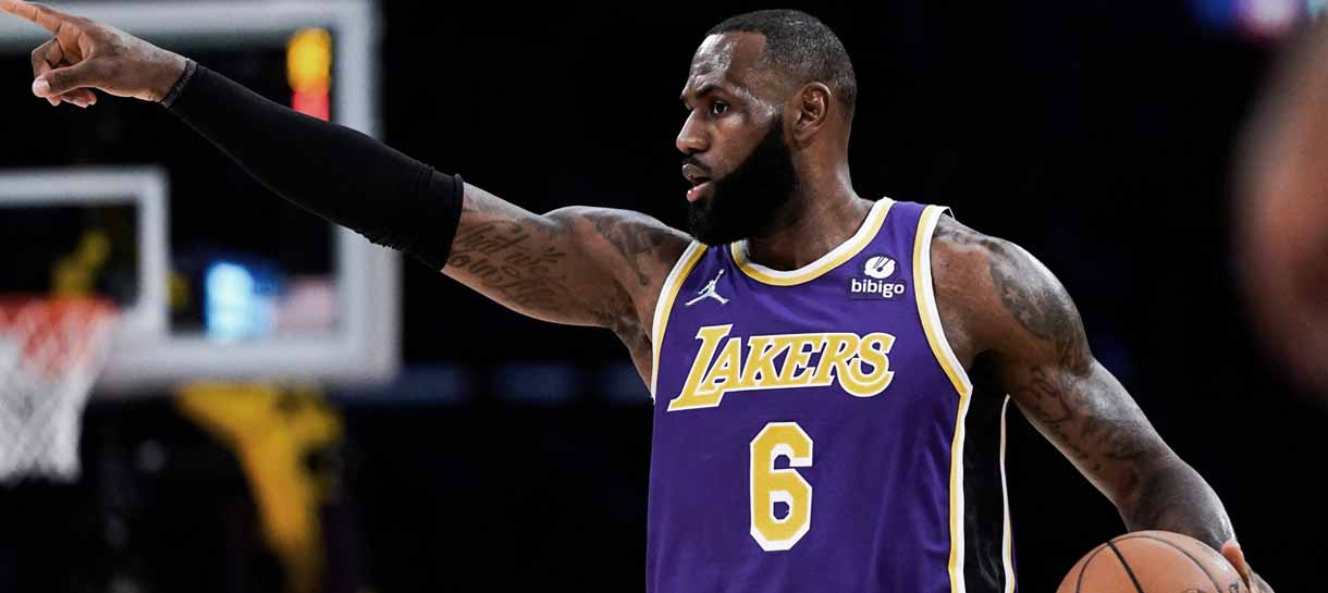 NBA: Lakers vence o Cavs no retorno de LeBron James