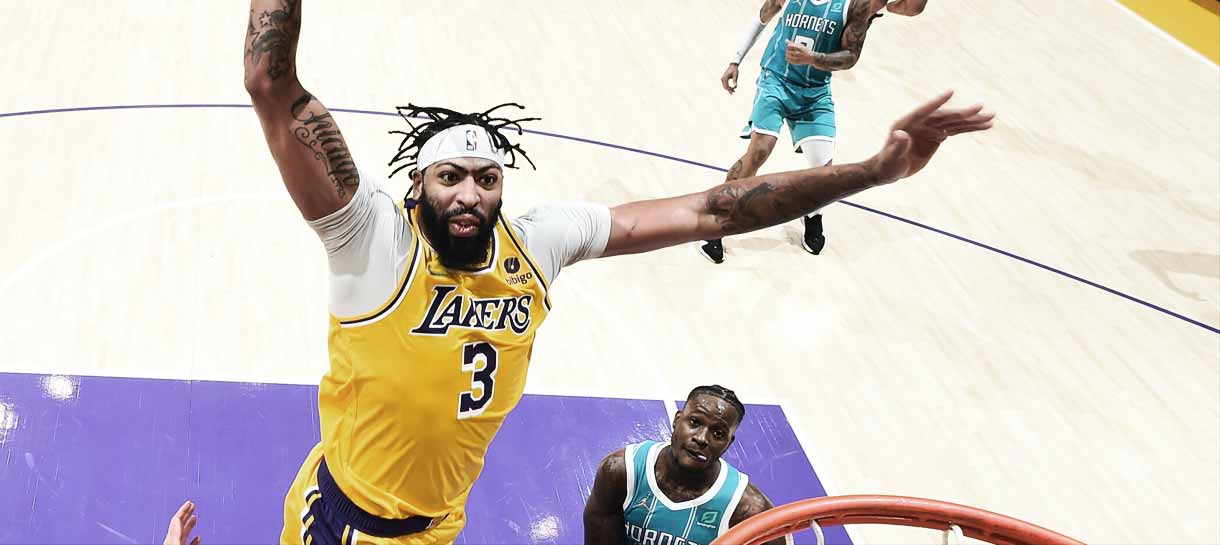 NBA: Mesmo passando mal e vomitando, Anthony Davis quis jogar até o fim