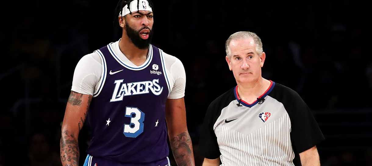 NBA: Irritado, Vogel comenta sobre derrota do Lakers e expulsão bizarra de Davis