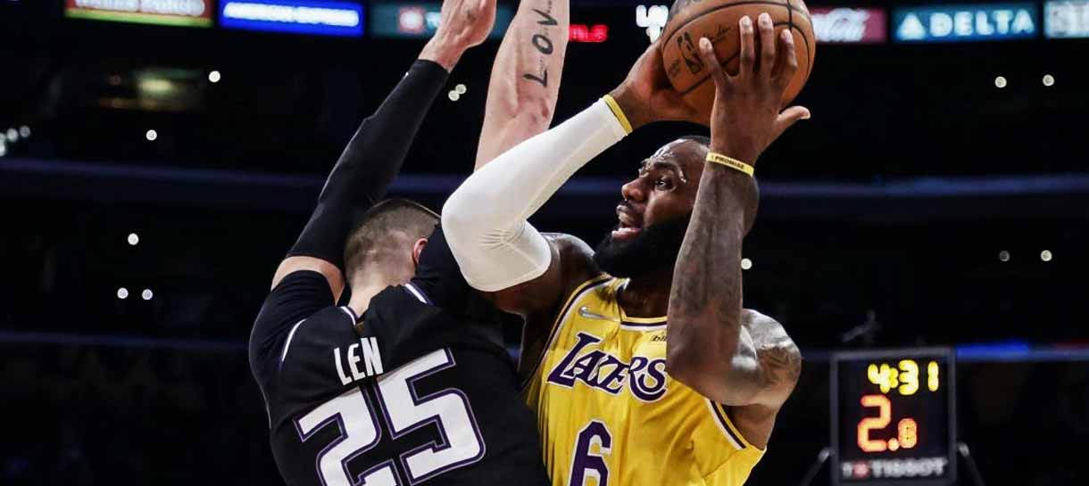 NBA: 3 prorrogações decidem o jogo entre Lakers e Kings em Los Angeles