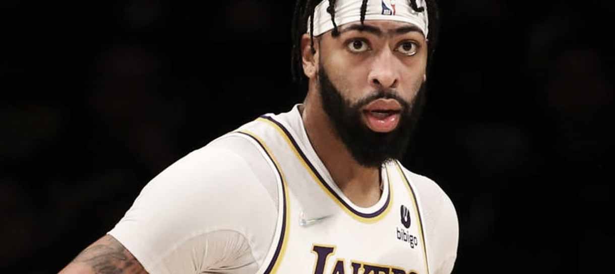NBA: Anthony Davis reclama sobre rotação com comissão técnica do Lakers