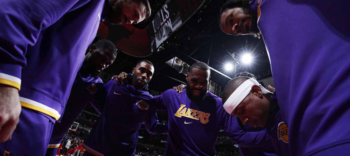NBA: Como o Lakers vai entrar em quadra hoje contra o Suns