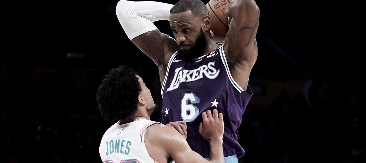 NBA: LeBron James admite o que todos já sabiam após derrota do Lakers para o Spurs