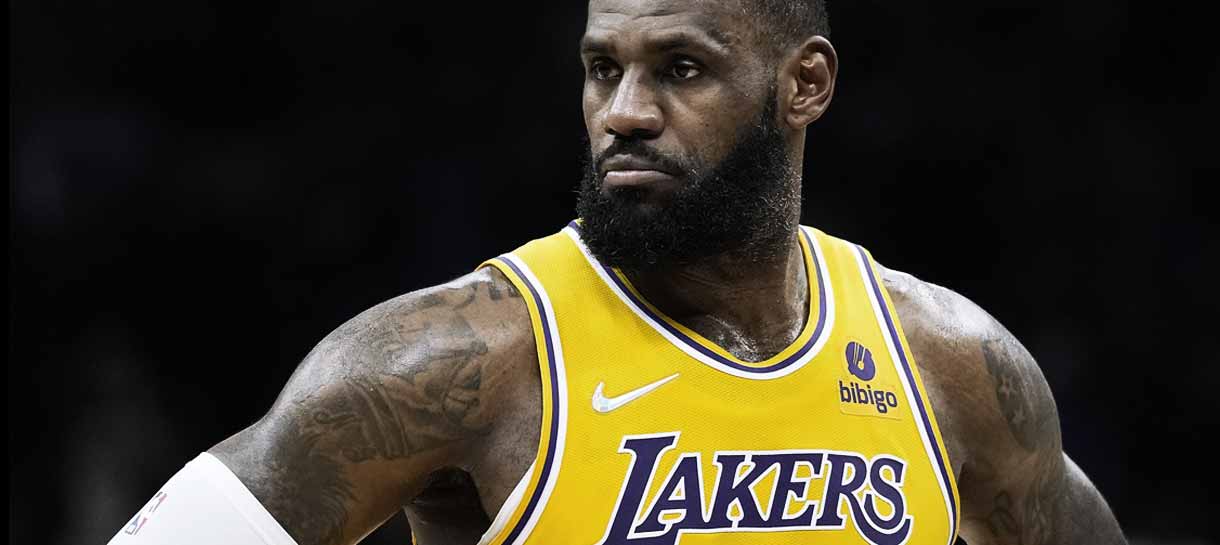 NBA: LeBron James se desculpa com torcida do Lakers
