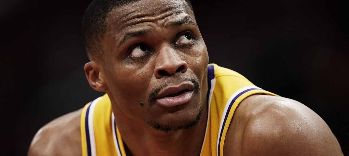 NBA: Rockets estaria disposto a negociar com o Lakers por Russell Westbrook