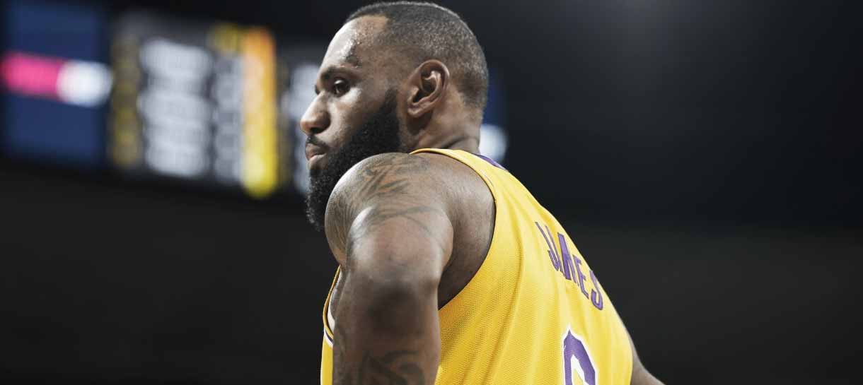 NBA: LeBron James está frustrado com sua nova lesão