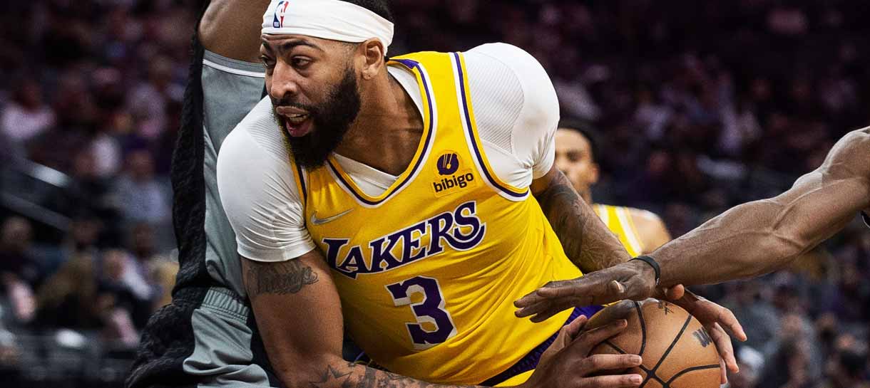NBA: Anthony Davis revela clima no Lakers após prazo final de trocas