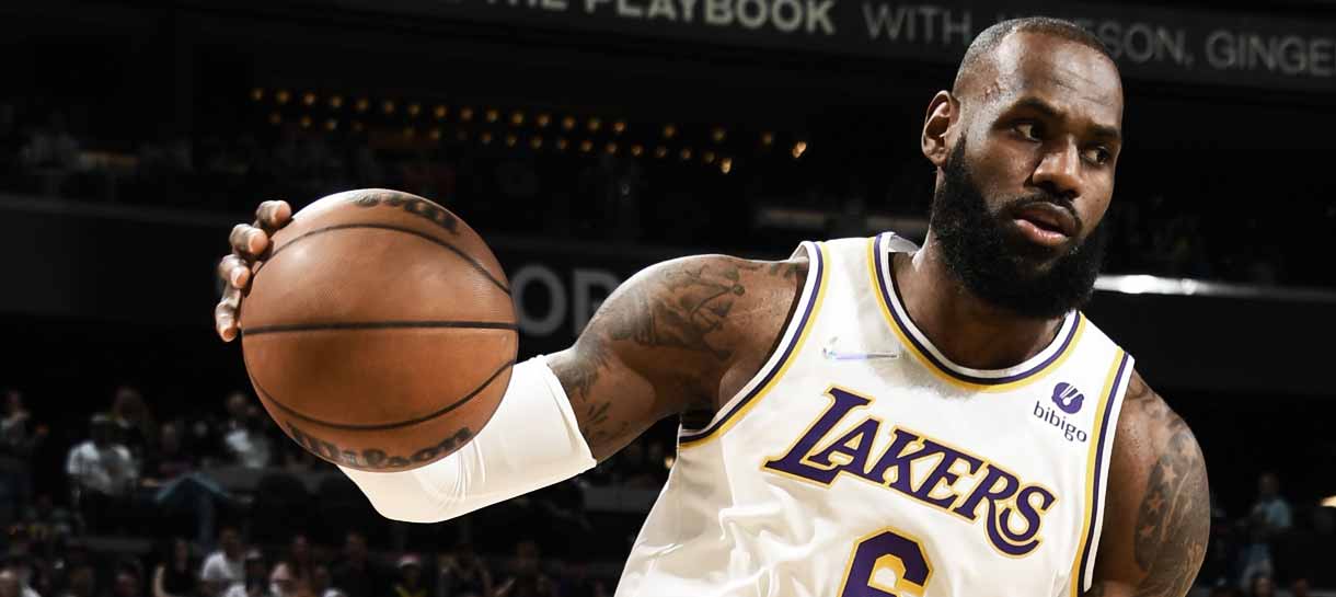 NBA: Lakers mantém LeBron James entre lesionados
