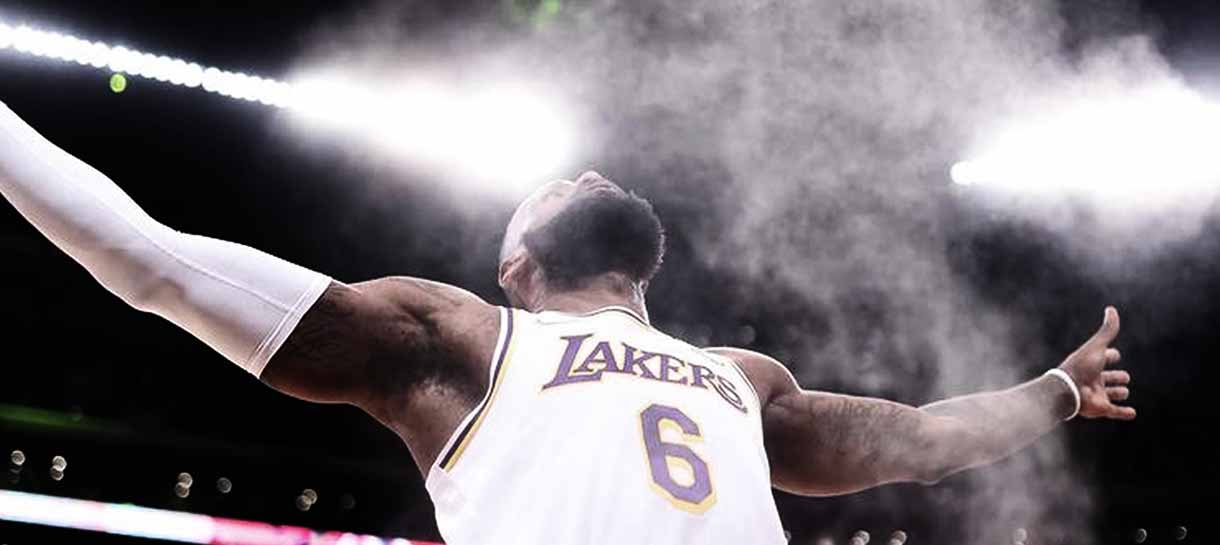 NBA: Confira a cesta que deu a LeBron James o título de segundo maior pontuador da história da NBA