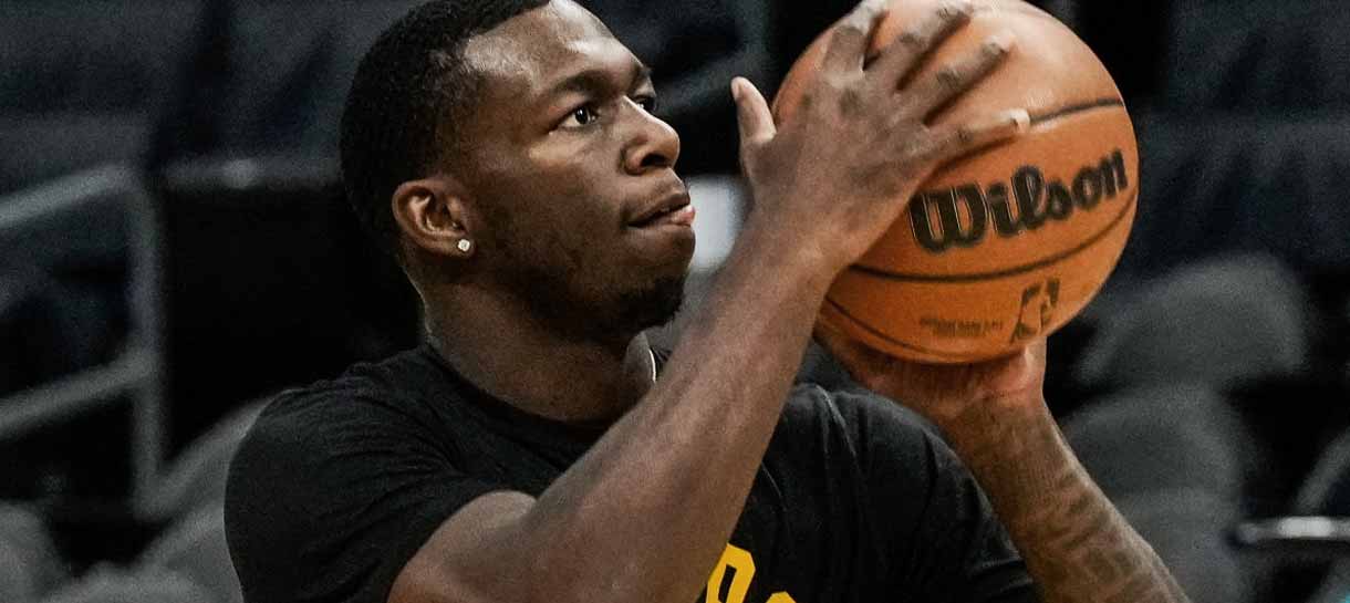 NBA: Lakers pode não contar mais com armador para esta temporada