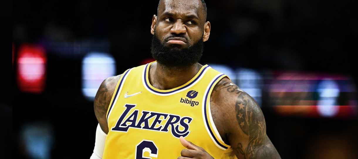 NBA: Ex-jogador diz que LeBron James deve pedir uma troca para dois times específicos