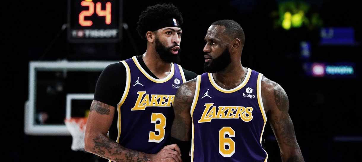 NBA: Anthony Davis joga hoje pelo Lakers?