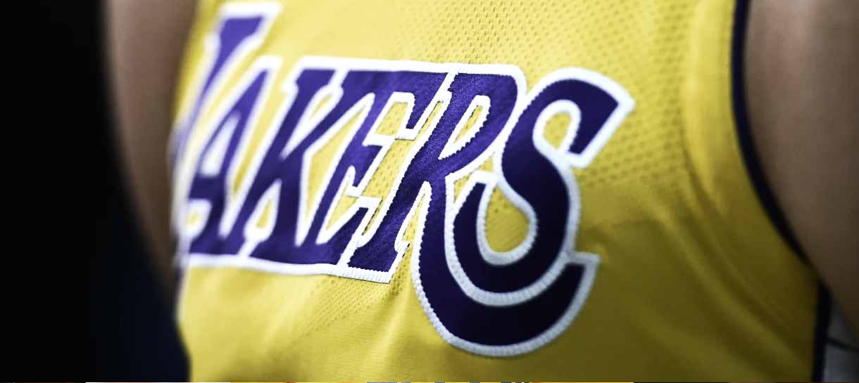 Lakers e LeBron James continuam a dominar vendas na NBA. Confira o ranking