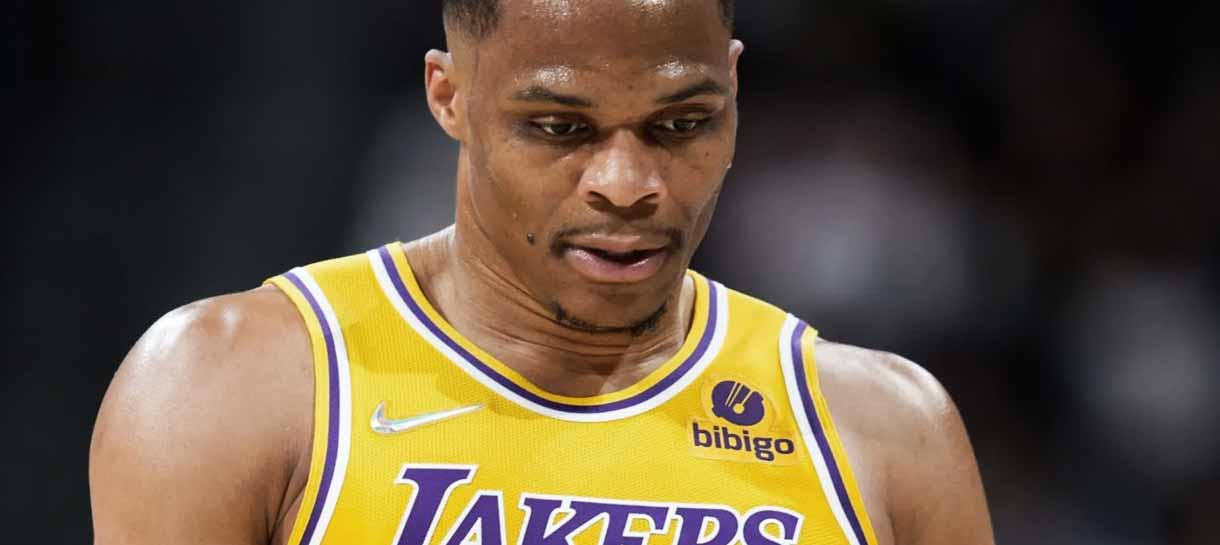 NBA: Porque Nets e Lakers ainda não fizeram a troca envolvendo Kyrie Irving e Russell Westbrook