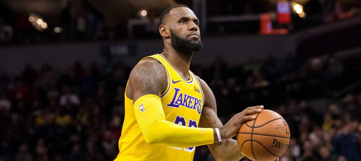 NBA: Analista ataca LeBron James mais uma vez