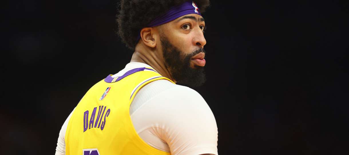 NBA: Lakers pode precisar abrir mão de seus planos com Anthony Davis