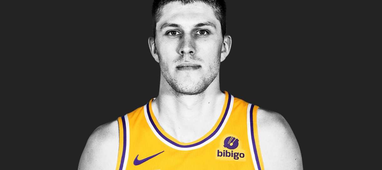 NBA: Lakers tem duas baixas e dois novos jogadores para o training camp