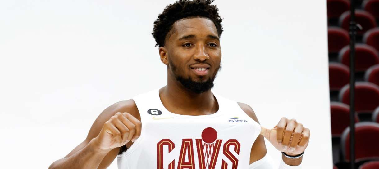 NBA: Lakers estava pronto para trocar por Kyrie Irving ou Donovan Mitchell