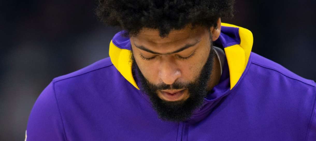 NBA: Anthony Davis reage a possibilidade de ser pivô no Lakers