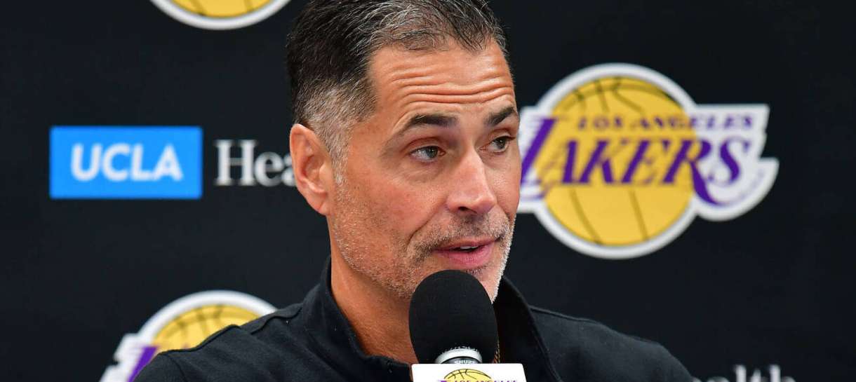 NBA: Adrian Wojnarowski revela quando o Lakers pode buscar uma troca