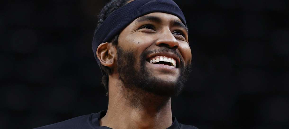 NBA: Lakers tem interesse em ex-ala do Rockets