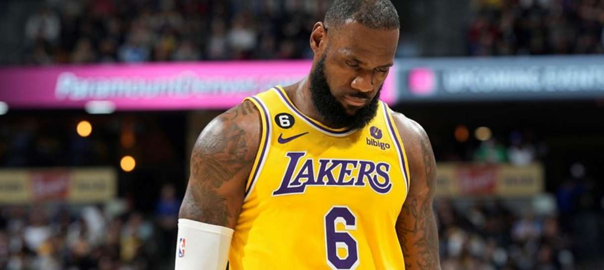 NBA: Com queda de LeBron e Davis, chegou a hora do Lakers fazer uma troca