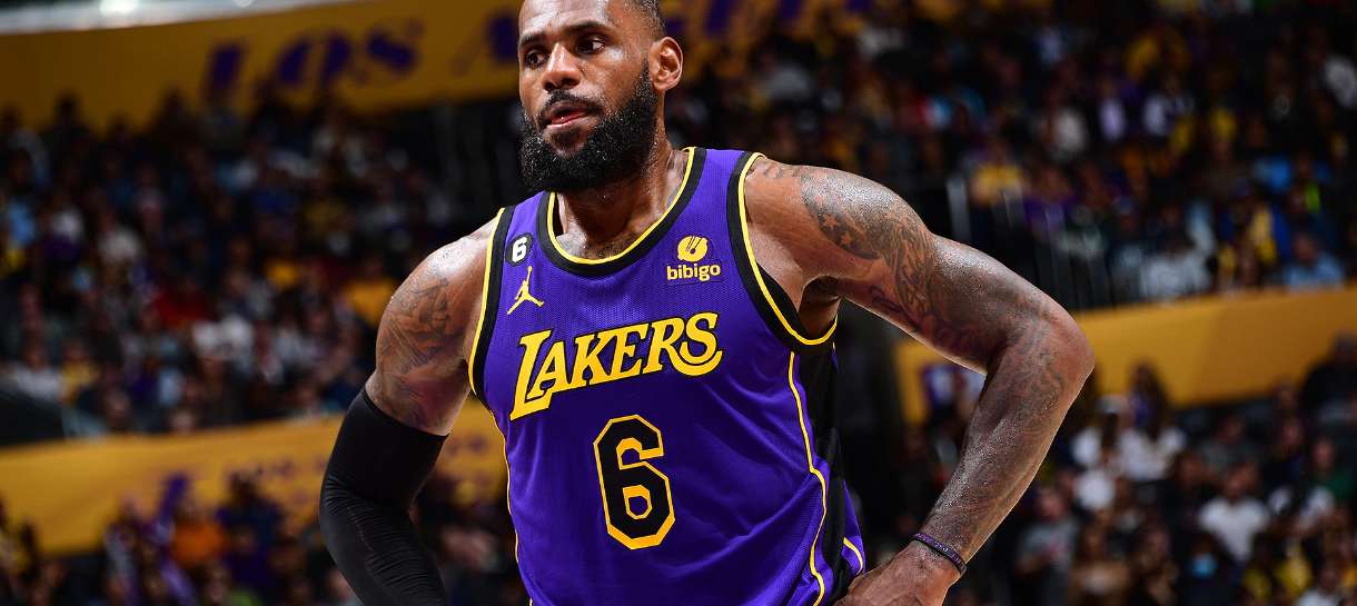 NBA: LeBron James merece estar no top10 da história do Lakers?