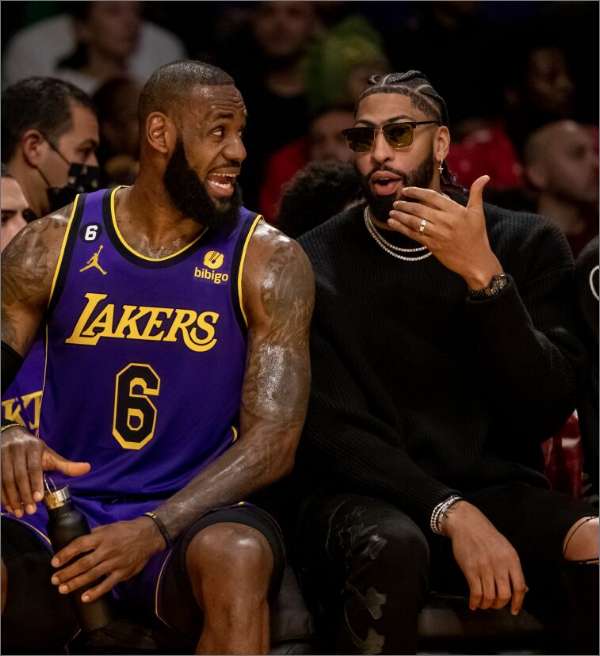 NBA: Acabou o amor em Los Angeles