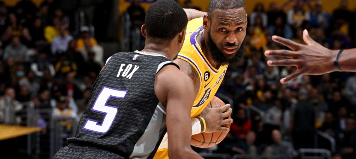NBA: Lakers desperdiça chance de vitória contra o Kings