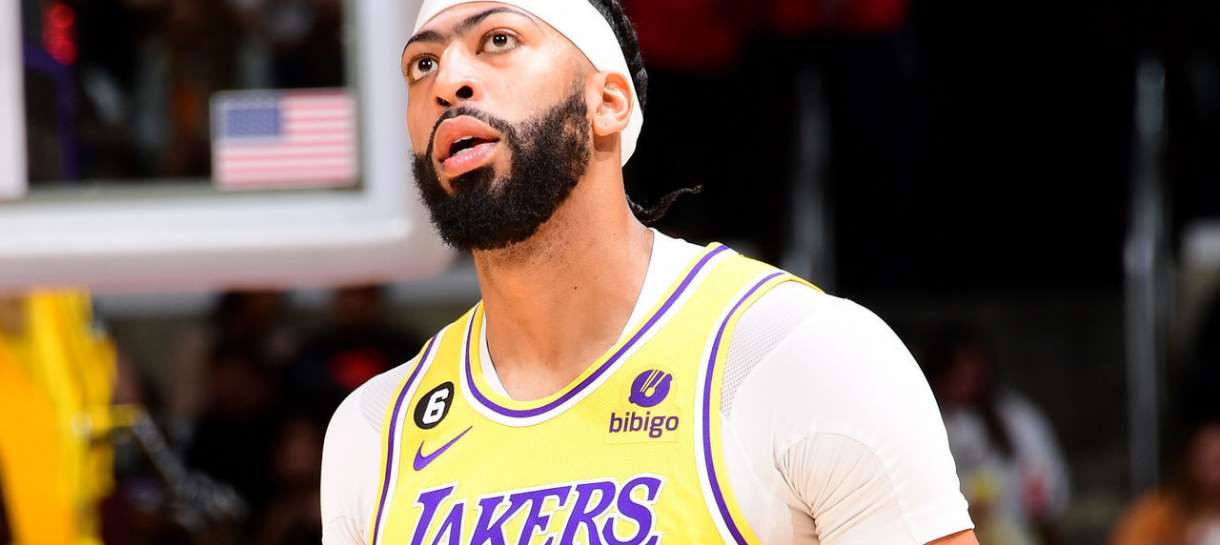NBA: Anthony Davis fala sobre lesão após seu retorno ao Lakers